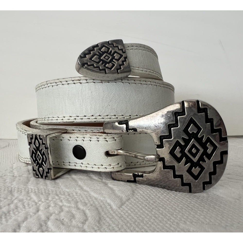 NOCONA Western Women's Belt White Leather Silver Tone Size 34 Southwest - Picture 1 of 7